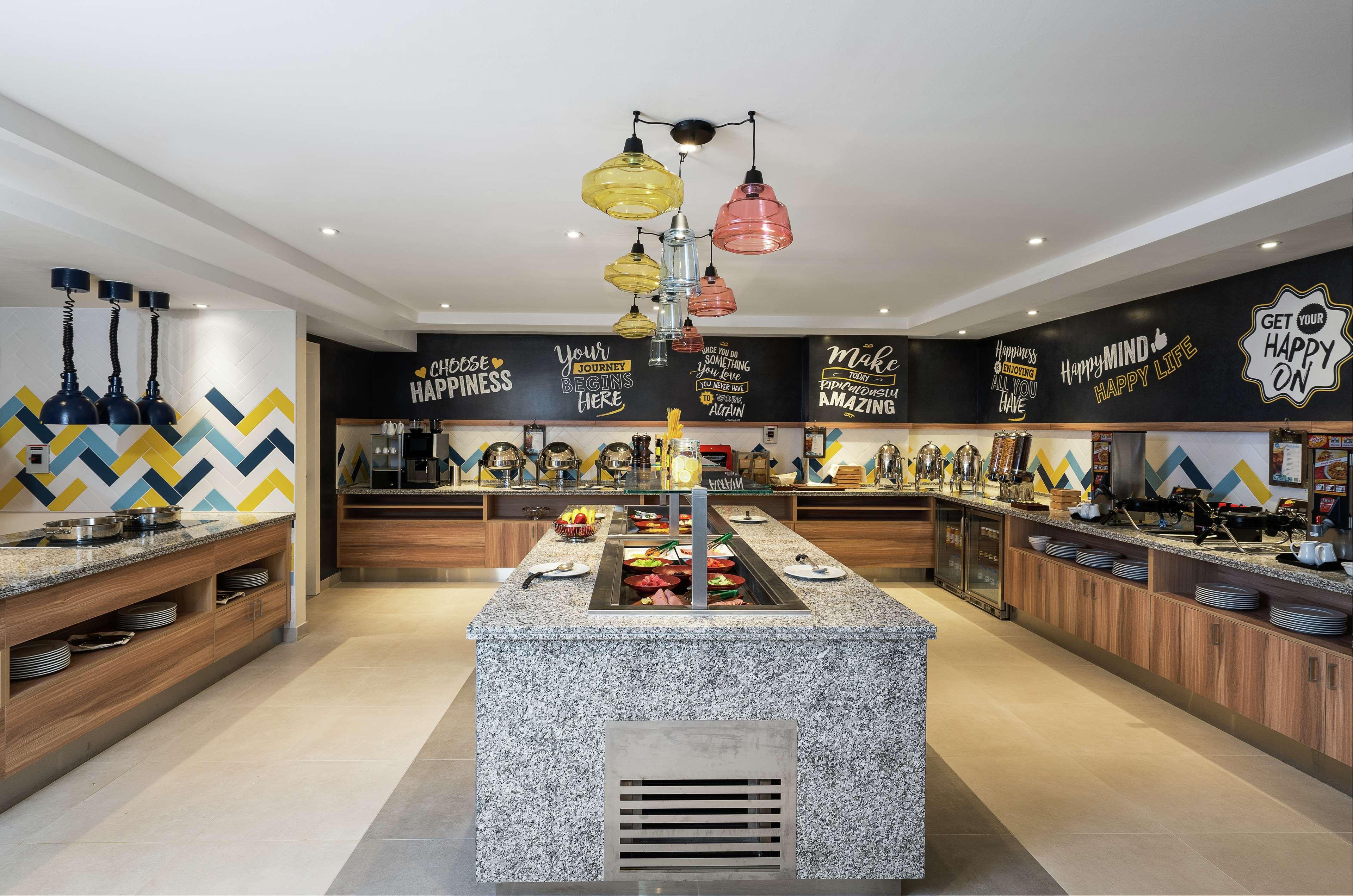 Hampton By Hilton Dubai Al Barsha Hotel Ngoại thất bức ảnh